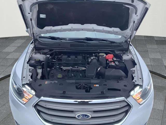 2016 Ford Taurus SEL