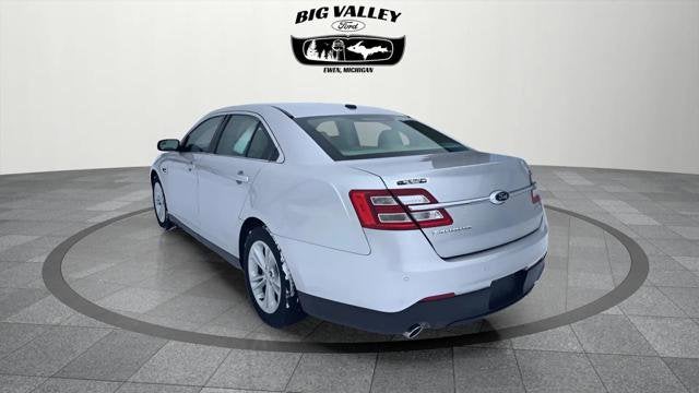 2016 Ford Taurus SEL