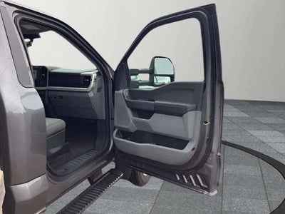 2023 Ford F-550 Chassis XLT
