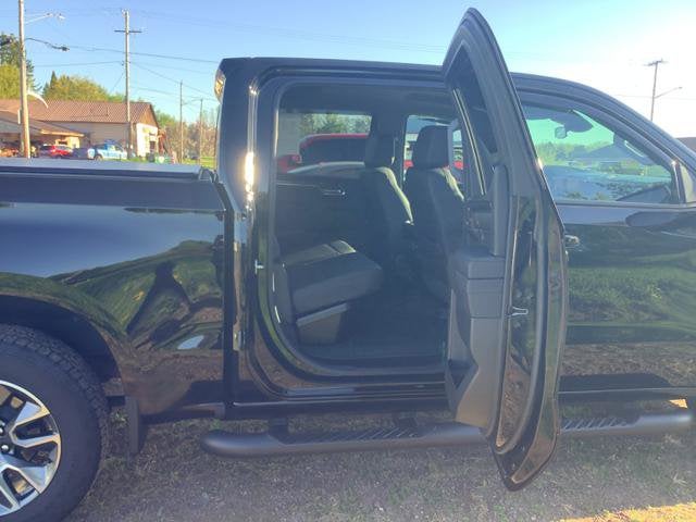2024 Chevrolet Silverado 1500 4WD Crew Cab Short Bed RST