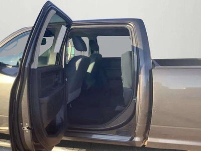2018 RAM 3500 Tradesman Crew Cab 4x4 8' Box