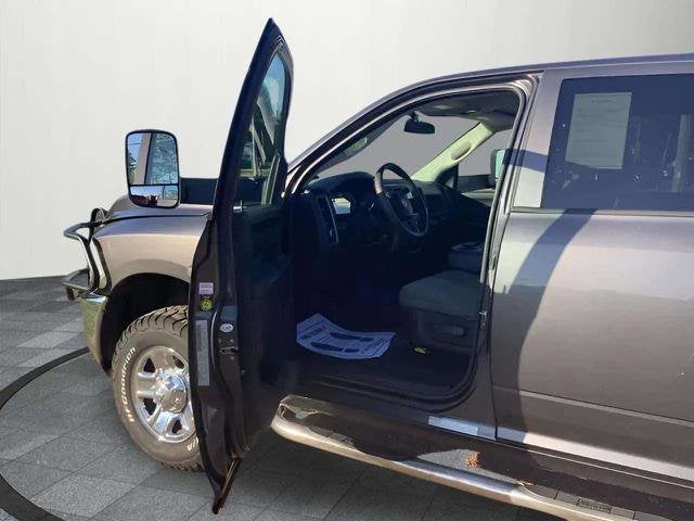 2018 RAM 3500 Tradesman Crew Cab 4x4 8' Box