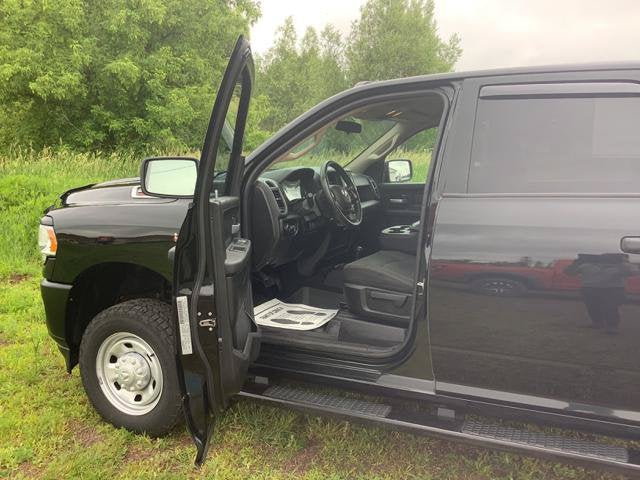 2019 RAM 2500 Tradesman Crew Cab 4x4 6'4' Box