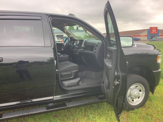2019 RAM 2500 Tradesman Crew Cab 4x4 6'4' Box