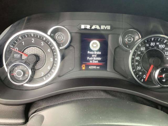 2023 RAM 2500 Tradesman Crew Cab 4x4 6'4' Box