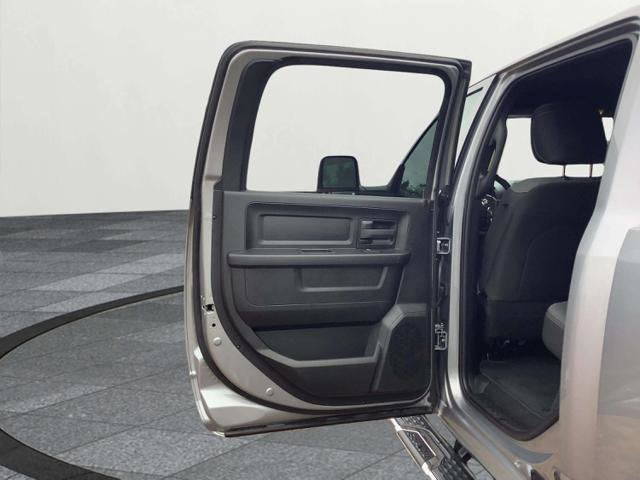 2023 RAM 2500 Tradesman Crew Cab 4x4 6'4' Box