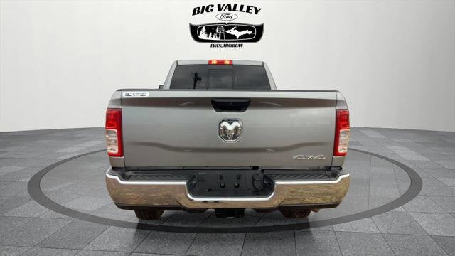 2023 RAM 2500 Tradesman Crew Cab 4x4 6'4' Box