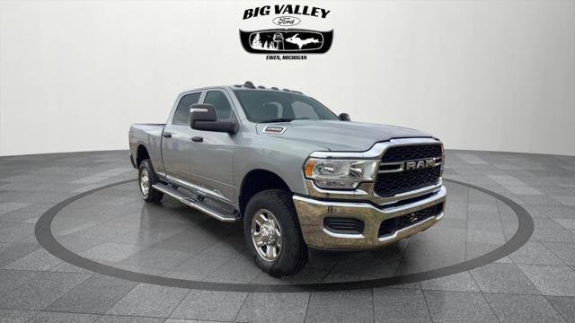 2023 RAM 2500 Tradesman Crew Cab 4x4 6'4' Box